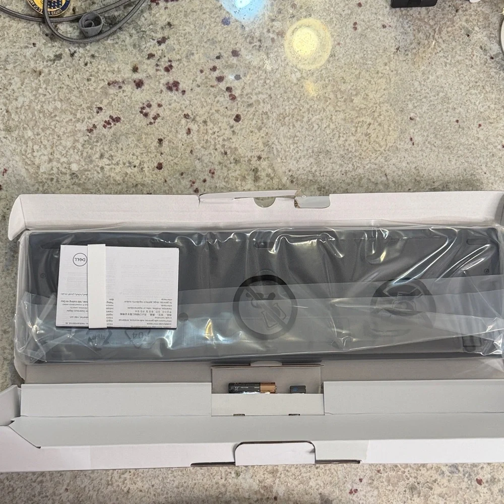NIB Dell KB500 Gray Wireless Keyboard